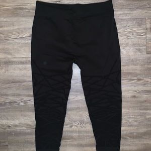 Fabletics high waisted leggings. Never worn!